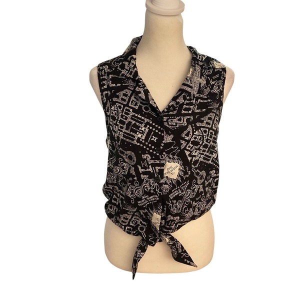 Hot Topic Harry Potter Marauder’s Map Tie-Front Woven Top Size XS Black Casual - Picture 7 of 15